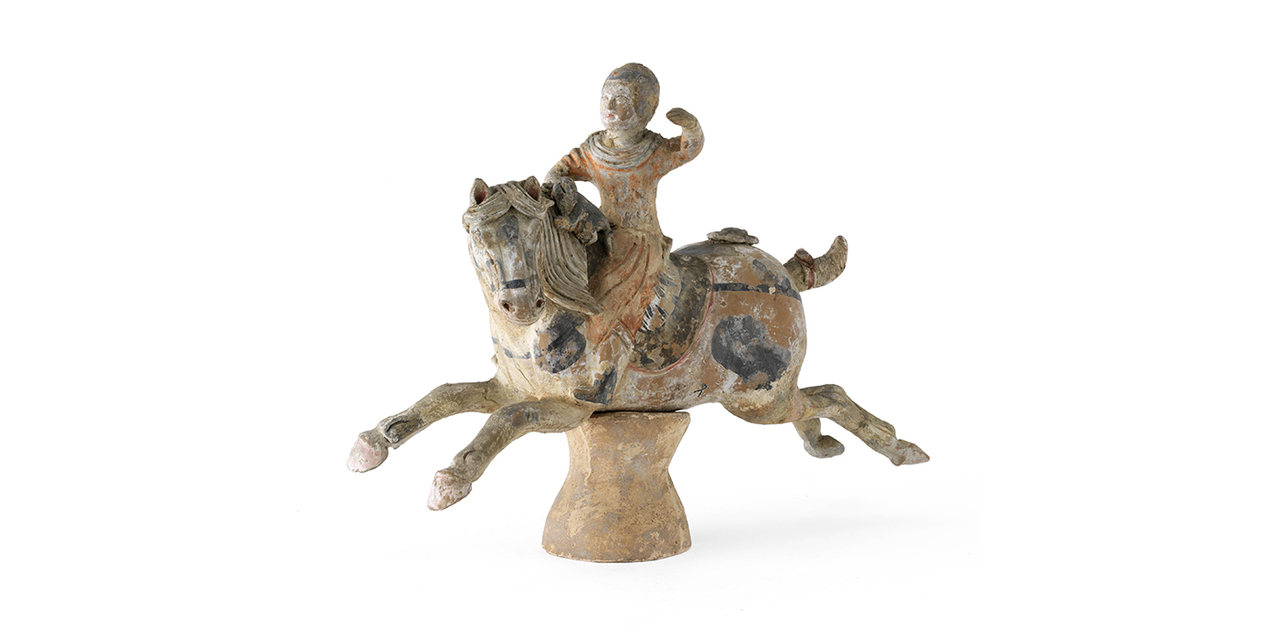 Joueuse de polo (?), Chine, époque Tang. © © musée des Tissus – Pierre Verrier