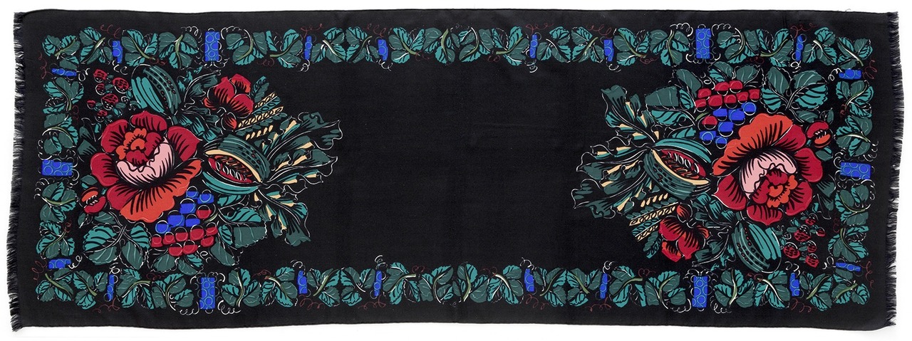 Maison Bianchini-Férier, Raoul Dufy,Écharpe à motifs de roses, patron numéro 52777, Lyon, 1927. © © Lyon, musée des Tissus – Sylvain Pretto