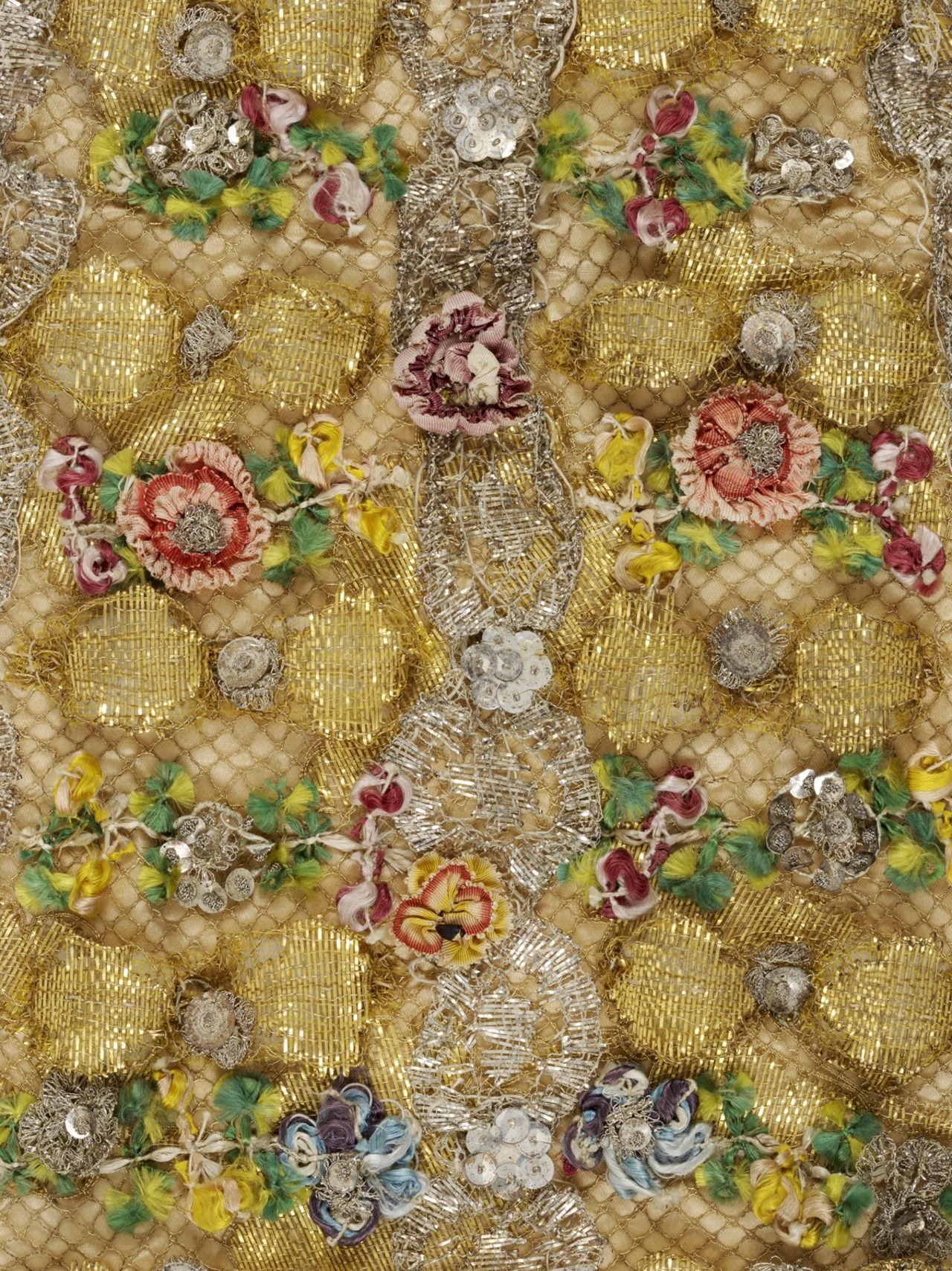Détail - Pièce d'estomac et son parfait contentement © © Lyon, musée des Tissus - Sylvain Pretto