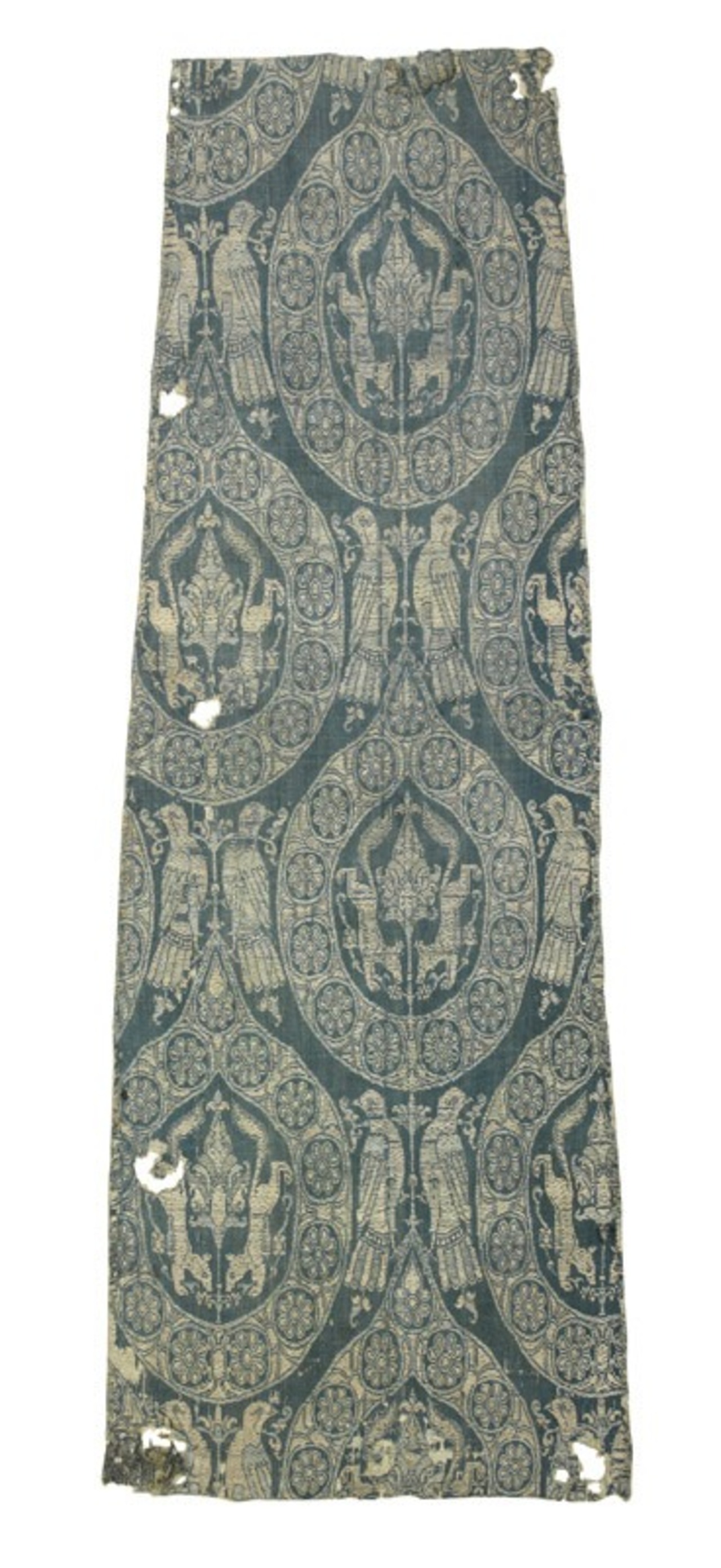 Fragment de lampas lancé à fond louisine à décor d'oiseaux, de renards et d'arbres de vie, Égypte, entre 12e et 13e siècle. MT 28476. Don de Joseph Gillet, 1907. © © Lyon, musée des Tissus et des arts décoratifs — Sylvain Pretto