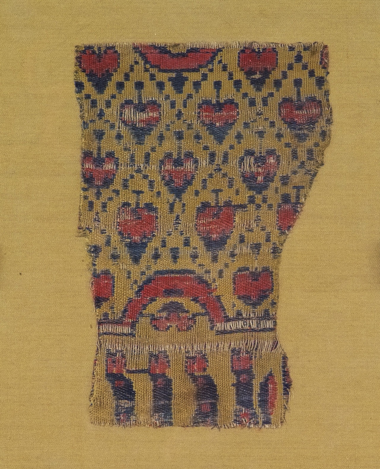 Étoffe byzantine, Byzance, entre 10e et 11e siècle MT 22655. Acquis de M. Bock, 1875. © © Lyon, musée des Tissus et des arts décoratifs — Pierre Verrier