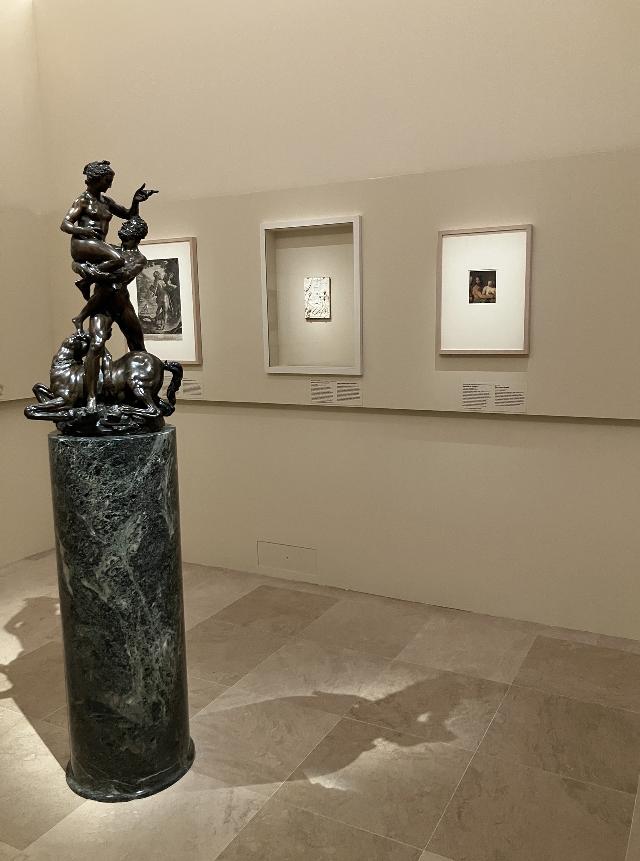  © © Lyon, musée des Tissus et des Arts décoratifs — D.R.