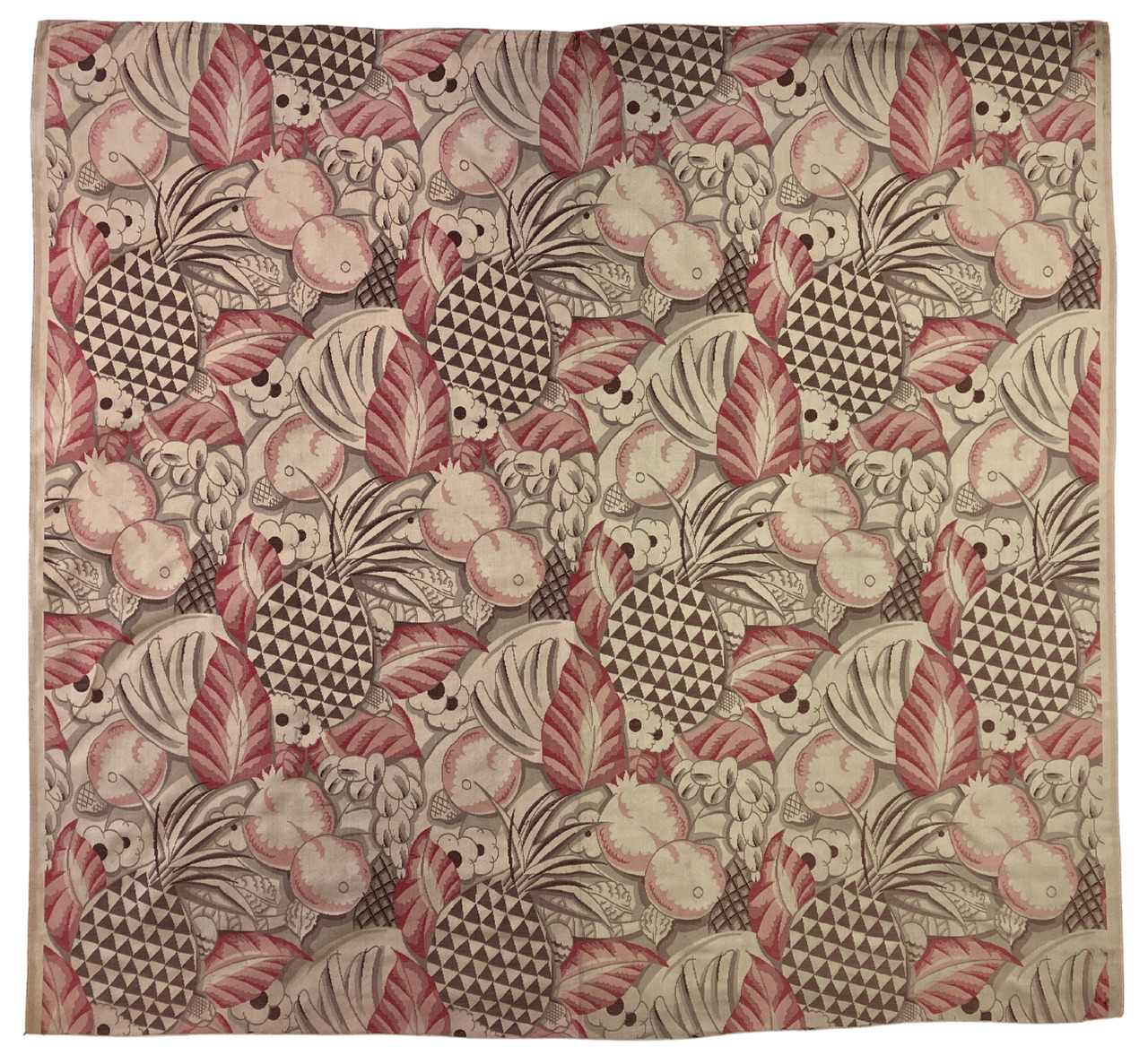 Charles Martin (dessinateur), Maison Bianchini Férier (fabricant), Les ananas, 1922 DET. 60. Dépôt de l’École Municipale de Tissage de Lyon, 1986 © © Lyon, musée des Tissus et des Arts décoratifs — D.R.