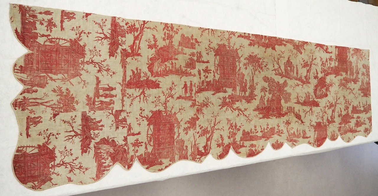 « La maison qui brûle » Manufacture nantaise, 1785, Coton imprimé à la plaque de cuivre et matelassé © © Lyon, musée des Tissus et des Arts décoratifs — D.R.